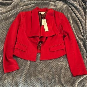 NWT Striking Aryn K Red Cropped Blazer Modern Structured Design SzS